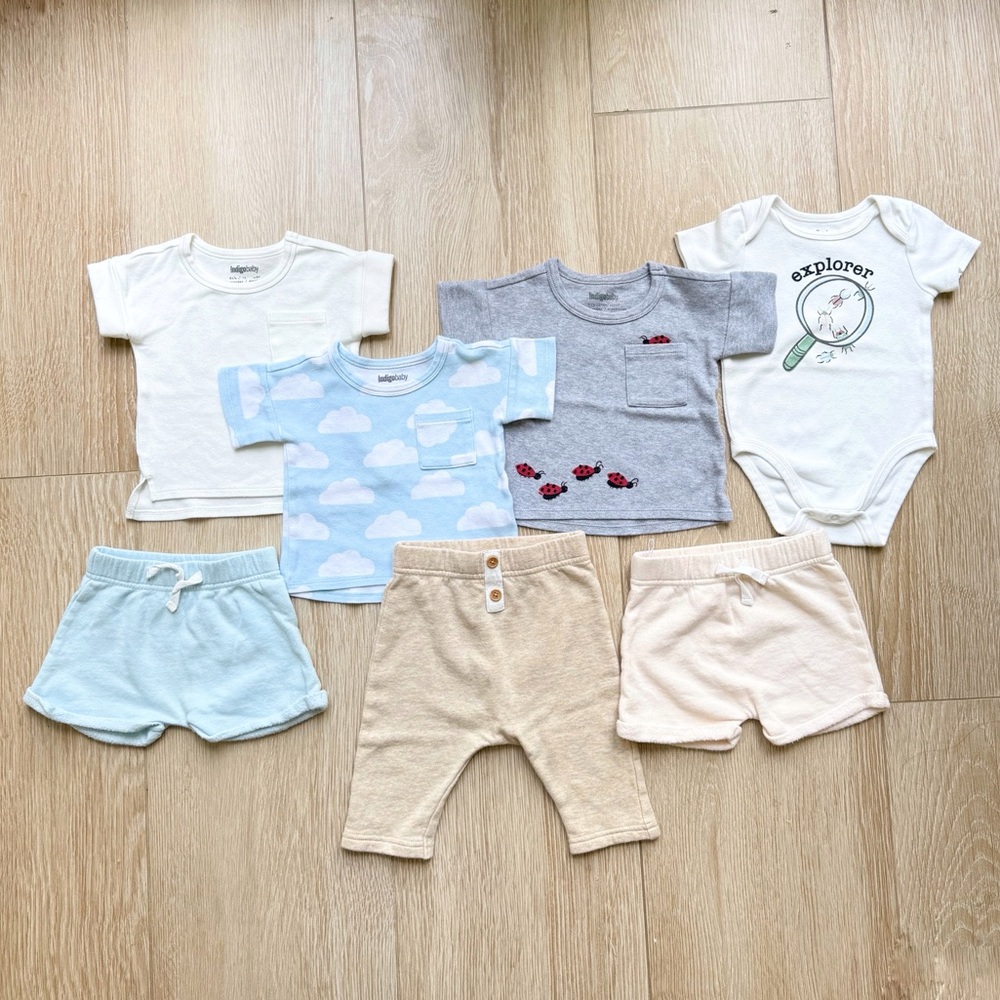 Indigobaby 7pc Baby Tees and shorts clothing set, 3-6m